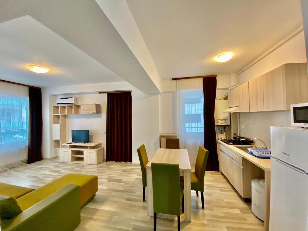 Catalina Summerland Apartaments Mamaia Nord Eksteriør billede