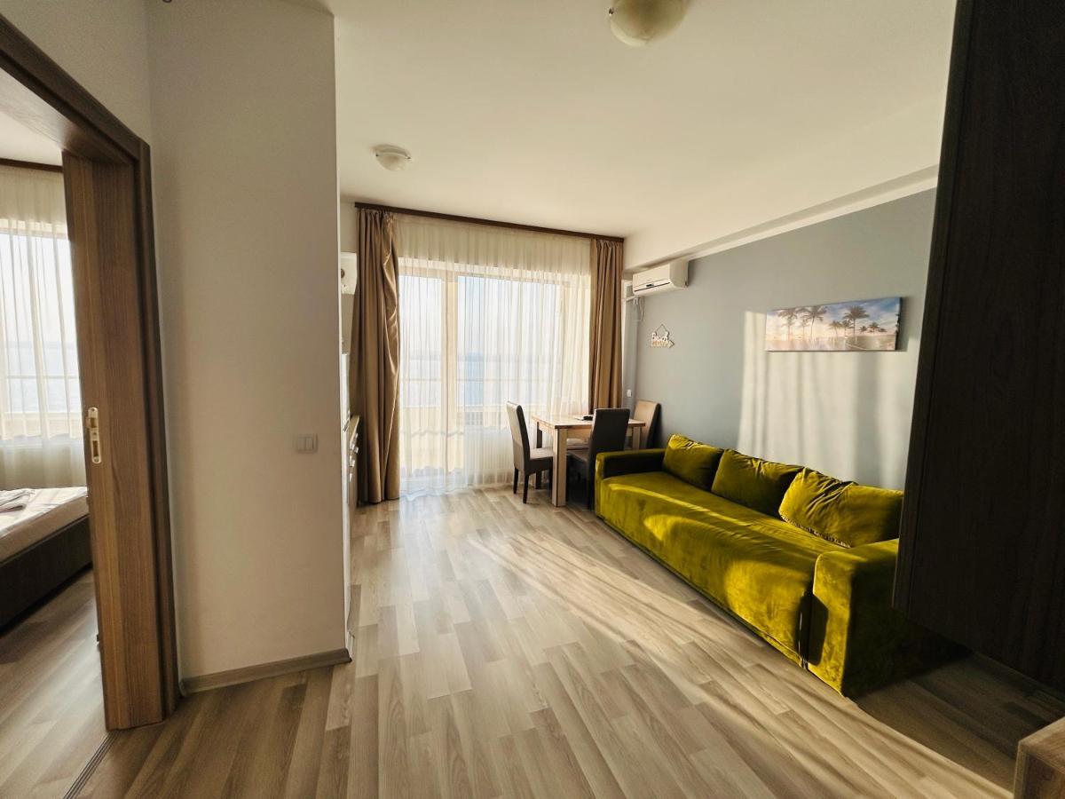 Catalina Summerland Apartaments Mamaia Nord Eksteriør billede