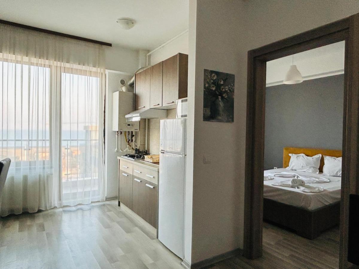 Catalina Summerland Apartaments Mamaia Nord Eksteriør billede