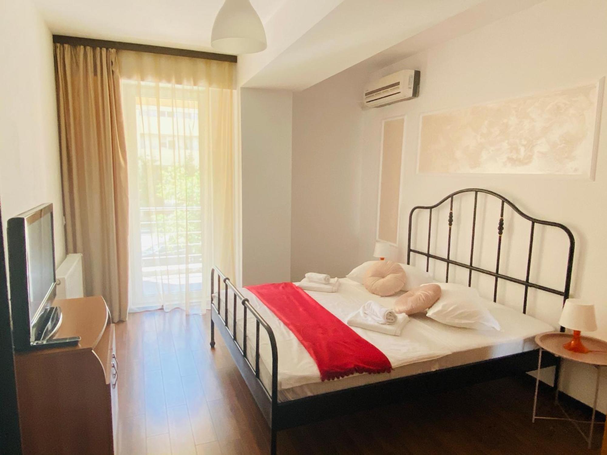 Catalina Summerland Apartaments Mamaia Nord Eksteriør billede