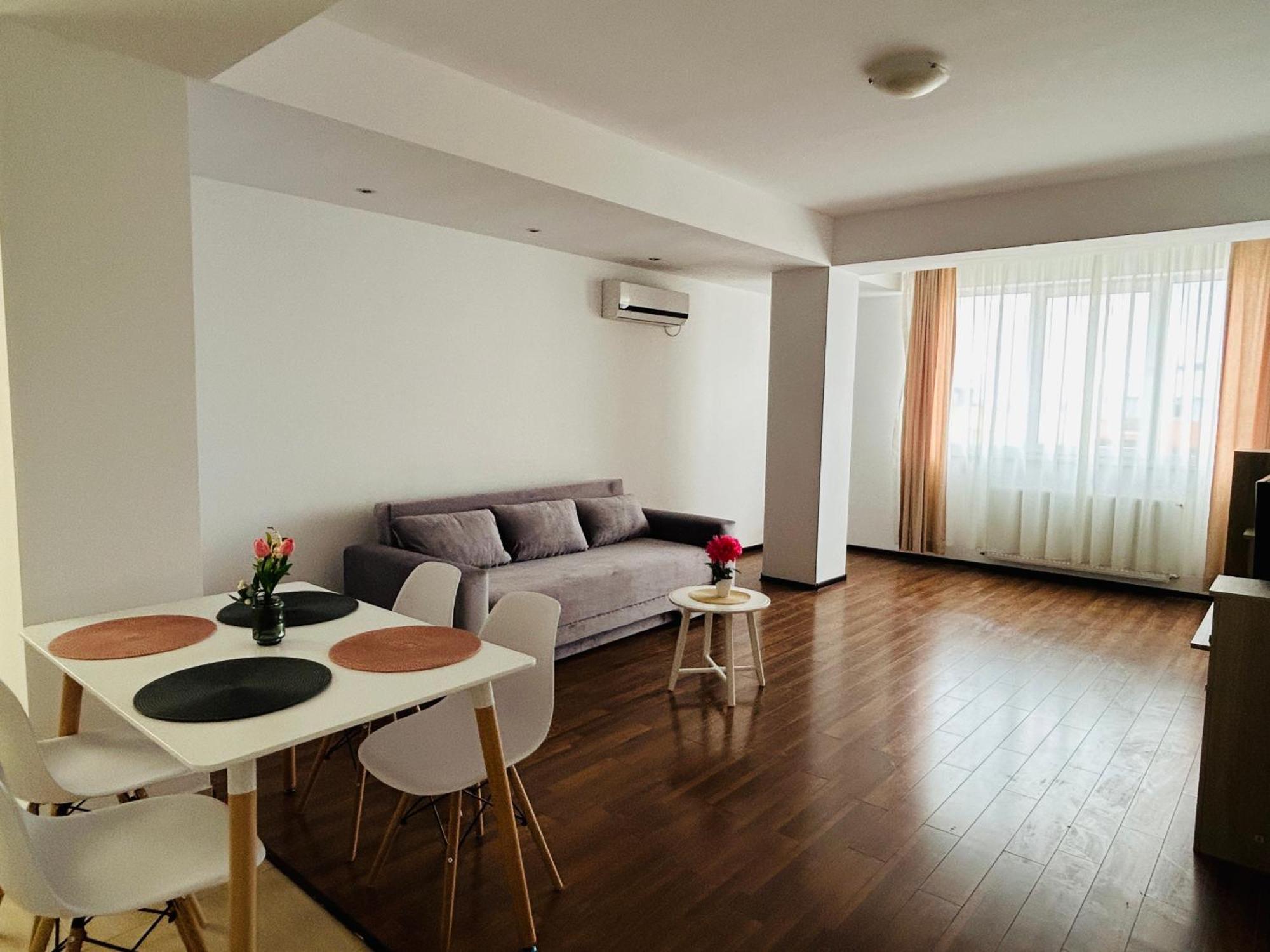 Catalina Summerland Apartaments Mamaia Nord Eksteriør billede