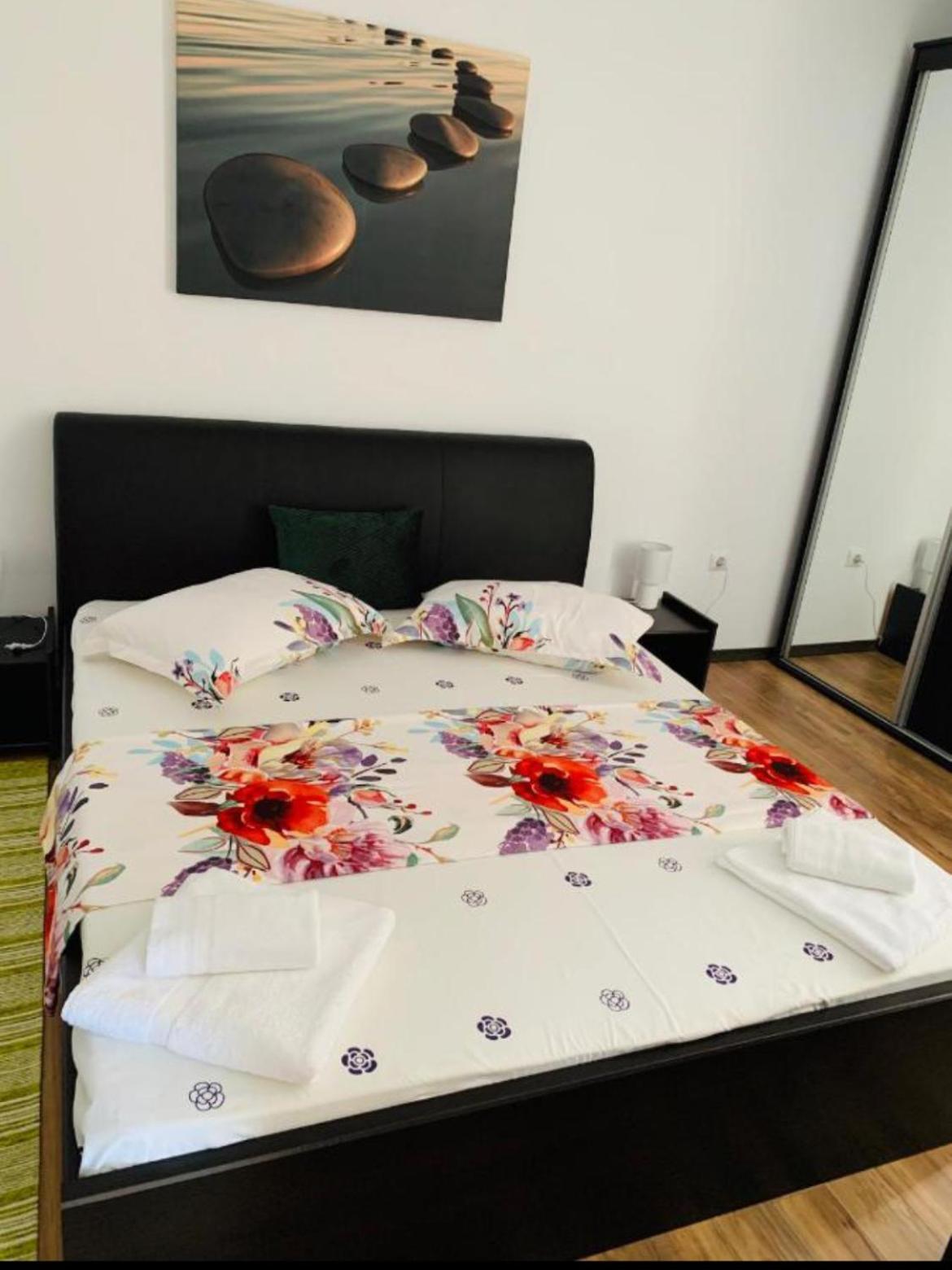 Catalina Summerland Apartaments Mamaia Nord Eksteriør billede